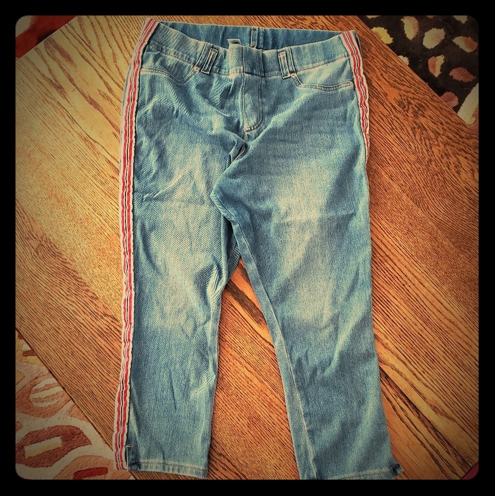 Jean Capris with racing stripes sz Large